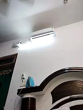 Cute-Janvi20 online show from March 18, 2026, 6:44 pm