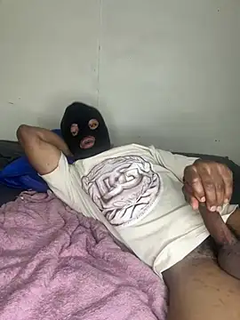Snapshot of fuckboydud chatting on May 23, 2026, 7:29 pm fuckboydud online show from May 23, 2026, 7:29 pm