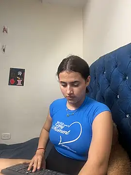 vikysexy283 online show from March 24, 2026, 5:01 am