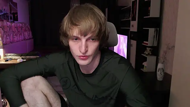 Playersuperstar online show from April 12, 2026, 8:25 pm