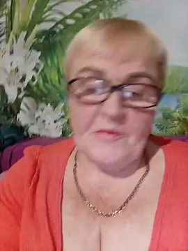 VioletSweet5566 online show from September 17, 2025, 5:03 pm