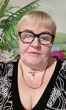 VioletSweet5566 online show from October 4, 2025, 3:32 pm