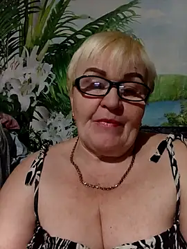 VioletSweet5566 online show from December 18, 2025, 4:57 pm