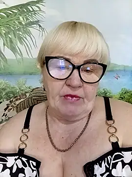 Snapshot of VioletSweet5566 chatting on May 3, 2026, 5:57 am VioletSweet5566 online show from May 3, 2026, 5:57 am
