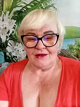 Snapshot of VioletSweet5566 chatting on May 25, 2026, 2:12 pm VioletSweet5566 online show from May 25, 2026, 2:12 pm