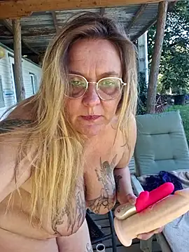 Snapshot of Misspapillon1840 chatting on October 12, 2025, 2:27 pm Misspapillon1840 online show from October 12, 2025, 2:27 pm