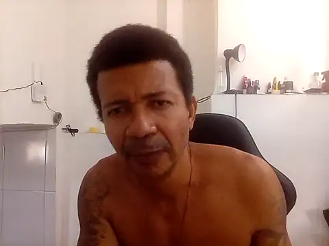 moreno25centimetro online show from September 17, 2025, 12:40 pm