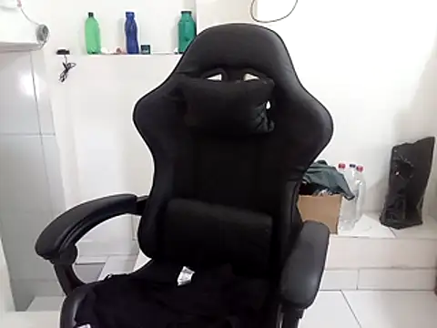 moreno25centimetro online show from November 11, 2025, 12:38 pm