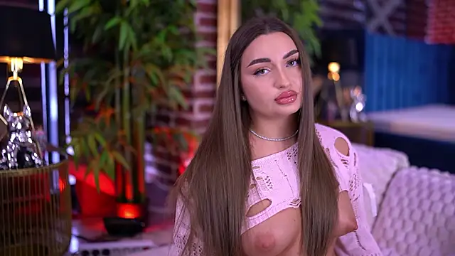 MillaSerene online show from February 26, 2026, 6:23 am