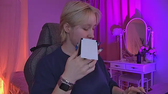 CinBellamy online show from December 3, 2025, 5:26 am