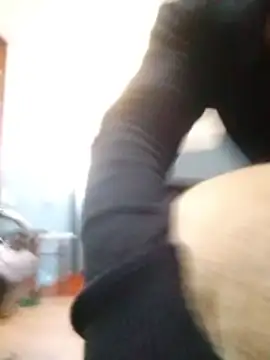 Snapshot of Golosse chatting on November 24, 2025, 4:18 pm Golosse online show from November 24, 2025, 4:18 pm