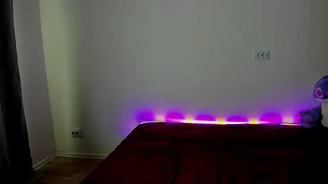 Snapshot of Alice_next_door chatting on September 9, 2025, 12:15 pm Alice next door online show from September 9, 2025, 12:15 pm