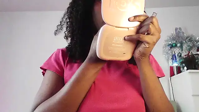 SparklingSoleil online show from December 22, 2025, 5:10 pm