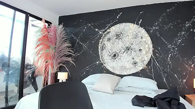 MadisonSky  online show from December 14, 2025, 1:16 pm