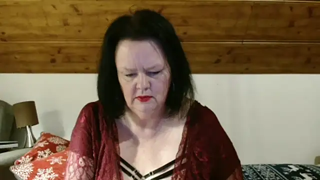 Snapshot of TiffanyMature chatting on December 14, 2025, 9:19 pm TiffanyMature online show from December 14, 2025, 9:19 pm