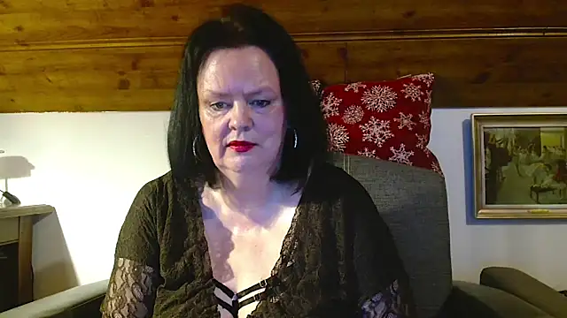 Snapshot of TiffanyMature chatting on January 6, 2026, 3:16 pm TiffanyMature online show from January 6, 2026, 3:16 pm