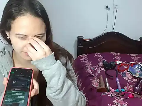 Snapshot of yarafuckass chatting on October 15, 2025, 9:15 pm yarafuckass online show from October 15, 2025, 9:15 pm