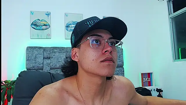 Snapshot of dirty_model chatting on September 14, 2025, 12:54 am dirty model online show from September 14, 2025, 12:54 am