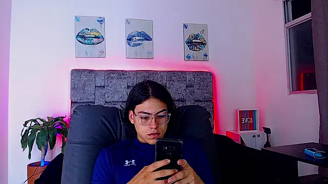 Snapshot of dirty_model chatting on September 19, 2025, 4:03 am dirty model online show from September 19, 2025, 4:03 am