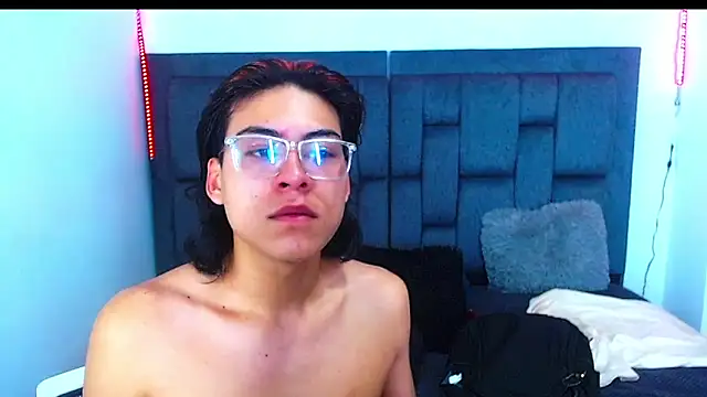 Snapshot of dirty_model chatting on September 26, 2025, 7:34 am dirty model online show from September 26, 2025, 7:34 am