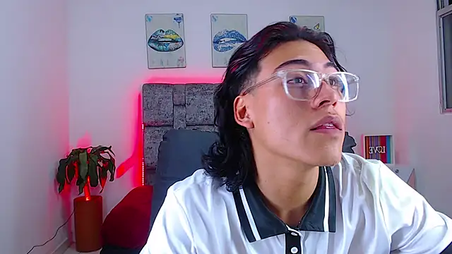 Snapshot of dirty_model chatting on October 15, 2025, 11:16 pm dirty model online show from October 15, 2025, 11:16 pm