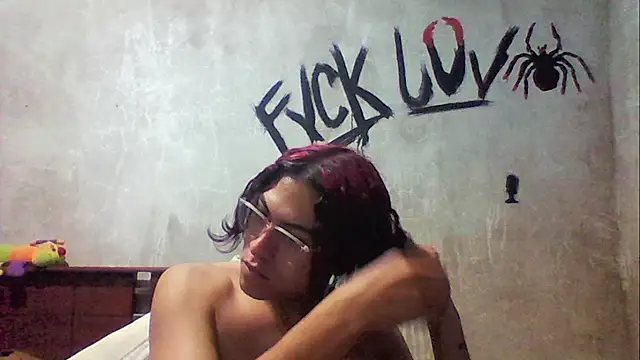 Snapshot of dirty_model chatting on November 30, 2025, 4:38 am dirty model online show from November 30, 2025, 4:38 am