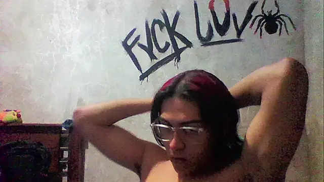 Snapshot of dirty_model chatting on December 2, 2025, 3:56 am dirty model online show from December 2, 2025, 3:56 am