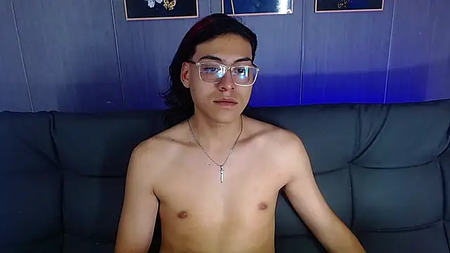 dirty model online show from February 4, 2026, 10:15 pm