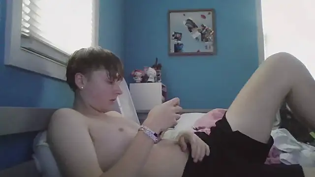 Liam axel35 online show from October 20, 2025, 7:58 pm