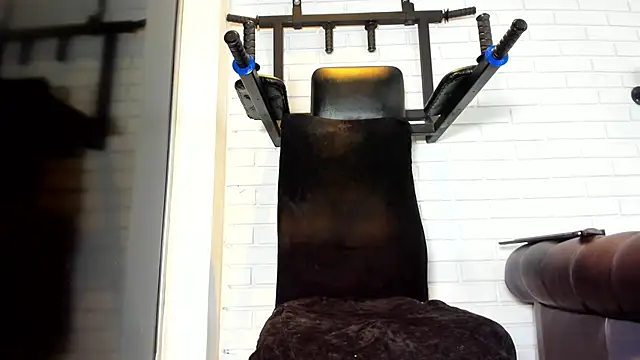 ItaloMoore online show from September 29, 2025, 11:37 am