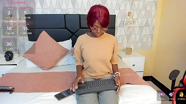 OliviaGarciaa online show from November 20, 2025, 7:13 pm