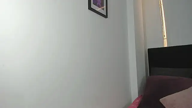 LunaVelvet777 online show from September 23, 2025, 3:26 pm