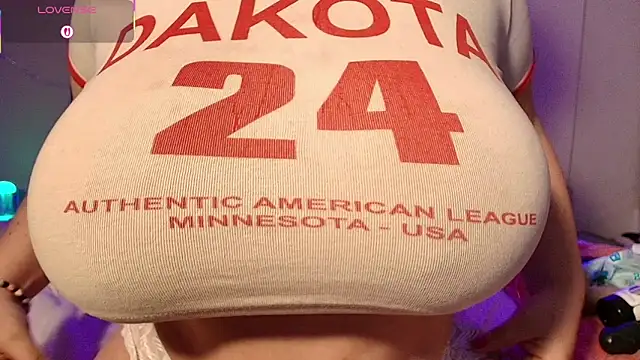 kattaleya14 online show from February 5, 2026, 2:49 am