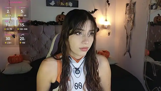 lila min online show from October 16, 2025, 2:18 pm