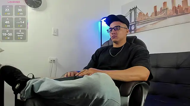 Snapshot of Dash_Bukoski chatting on November 30, 2025, 12:53 pm Dash Bukoski online show from November 30, 2025, 12:53 pm