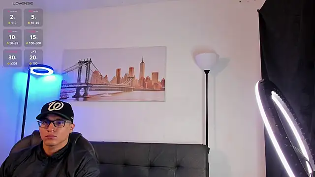 Snapshot of Dash_Bukoski chatting on January 7, 2026, 1:13 pm Dash Bukoski online show from January 7, 2026, 1:13 pm