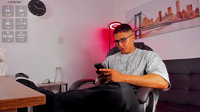 Snapshot of Dash_Bukoski chatting on January 18, 2026, 2:54 pm Dash Bukoski online show from January 18, 2026, 2:54 pm