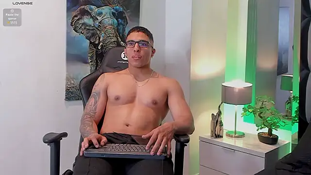 Snapshot of Dash_Bukoski chatting on February 22, 2026, 2:59 pm Dash Bukoski online show from February 22, 2026, 2:59 pm