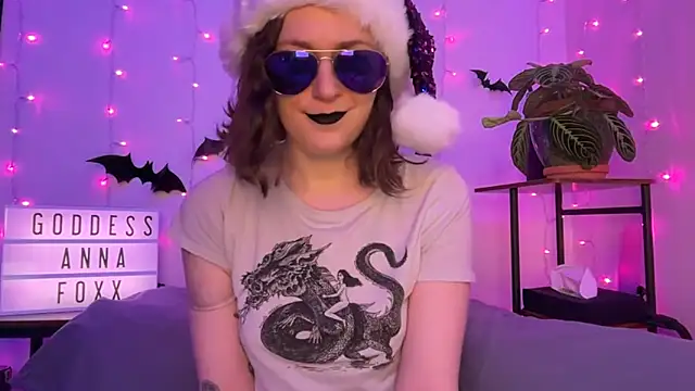 mistressannafoxx online show from December 19, 2025, 9:55 pm