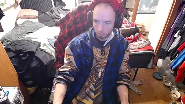 Snapshot of womenhateme69 chatting on October 20, 2025, 6:25 am womenhateme69 online show from October 20, 2025, 6:25 am