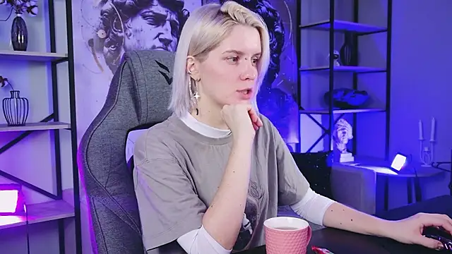 BethanyCloud online show from February 10, 2026, 5:33 am