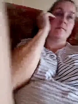 Amandda  online show from September 24, 2025, 9:23 am