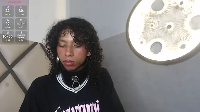 Snapshot of venus-03 chatting on February 7, 2026, 3:43 am venus-03 online show from February 7, 2026, 3:43 am