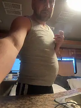 Snapshot of speakonit chatting on November 8, 2025, 12:33 am speakonit online show from November 8, 2025, 12:33 am