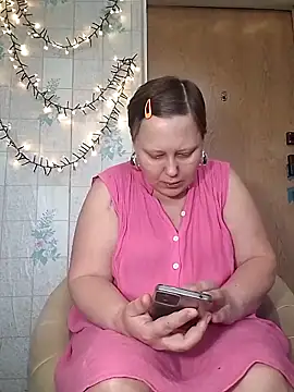 Snapshot of Tupo070481 chatting on January 6, 2026, 8:40 am Tupo070481 online show from January 6, 2026, 8:40 am