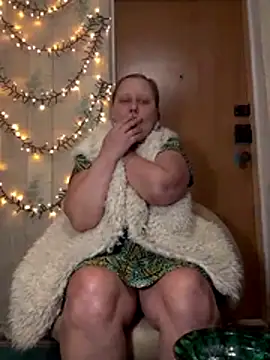 Snapshot of Tupo070481 chatting on January 6, 2026, 8:45 pm Tupo070481 online show from January 6, 2026, 8:45 pm