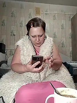 Snapshot of Tupo070481 chatting on January 17, 2026, 1:32 am Tupo070481 online show from January 17, 2026, 1:32 am