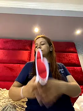 VictoriaFerro online show from October 15, 2025, 1:44 pm