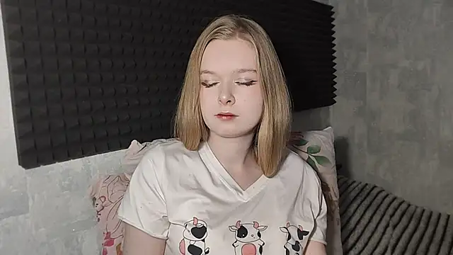 LiaVibes online show from April 21, 2026, 8:09 am