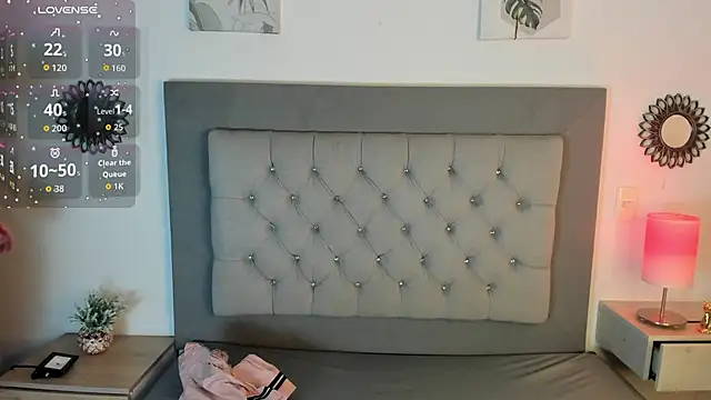 Seraphyne666 online show from September 11, 2025, 12:27 pm